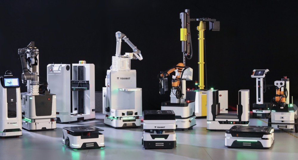 90后博士闖深圳逐夢(mèng)硬核科技 解困工廠勞動(dòng)力，讓機(jī)器人成為教育新星